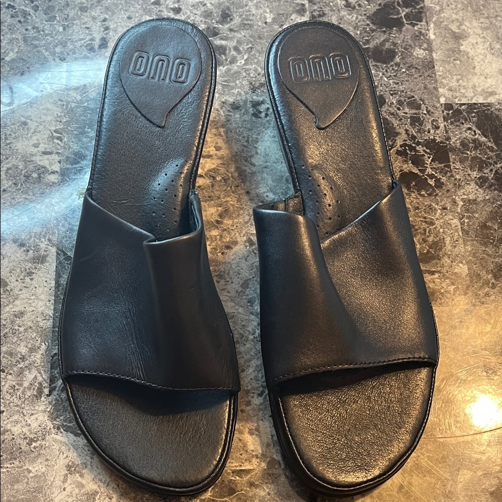 On Running Women's Black Sandals
